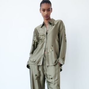NWT ZARA WOMAN NWT SAGE GREEN SEQUIN SATIN EFFECT SHIRT Top Blouse SIZE Xs